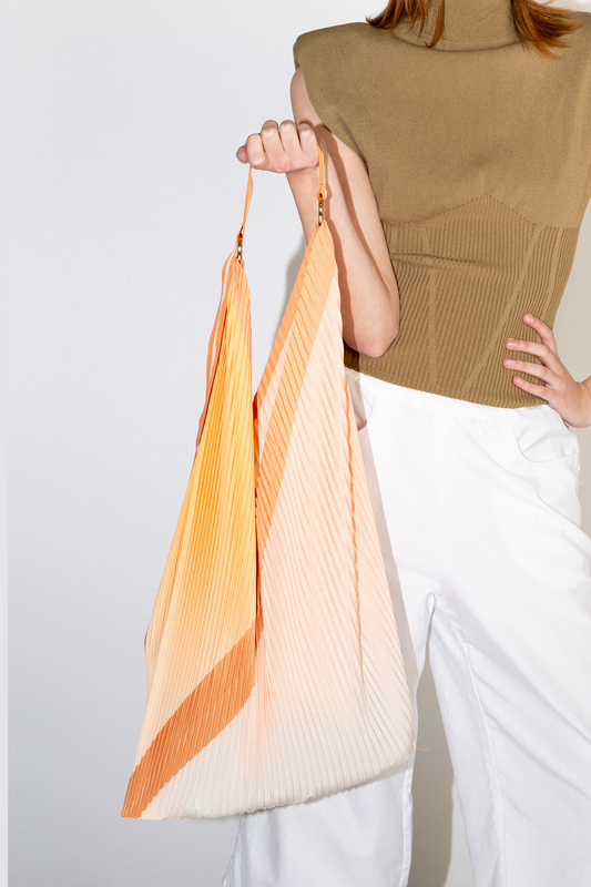 Pleated Y Bag - Monica Nude - Frank And Dollys