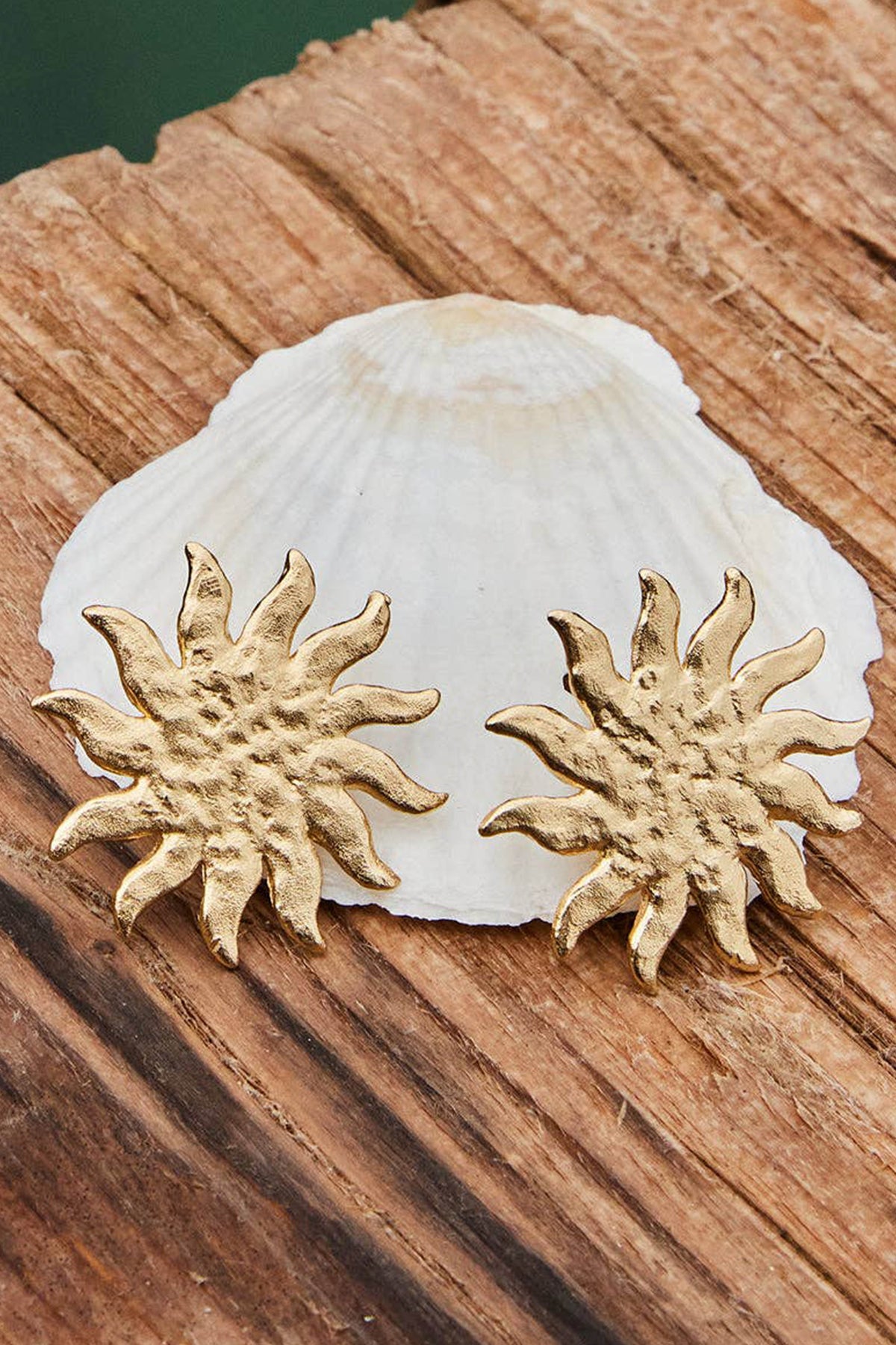 Helio Earrings