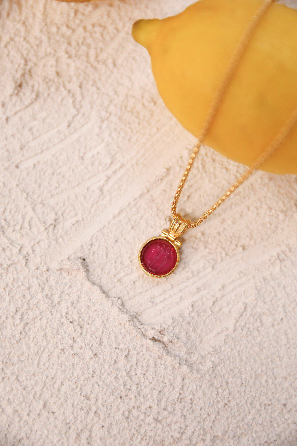 Florence Necklace - Magenta