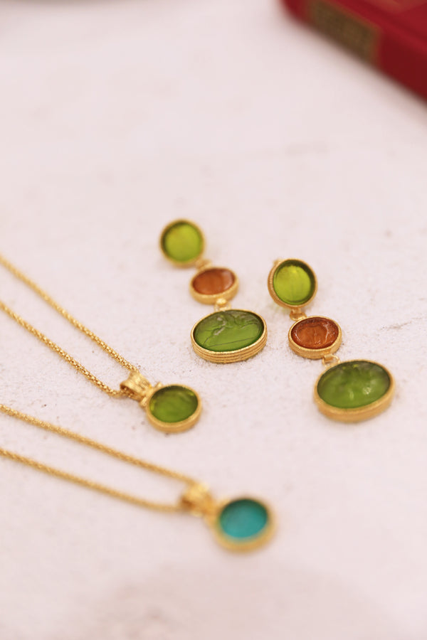 Florence Necklace - Green - Close Up