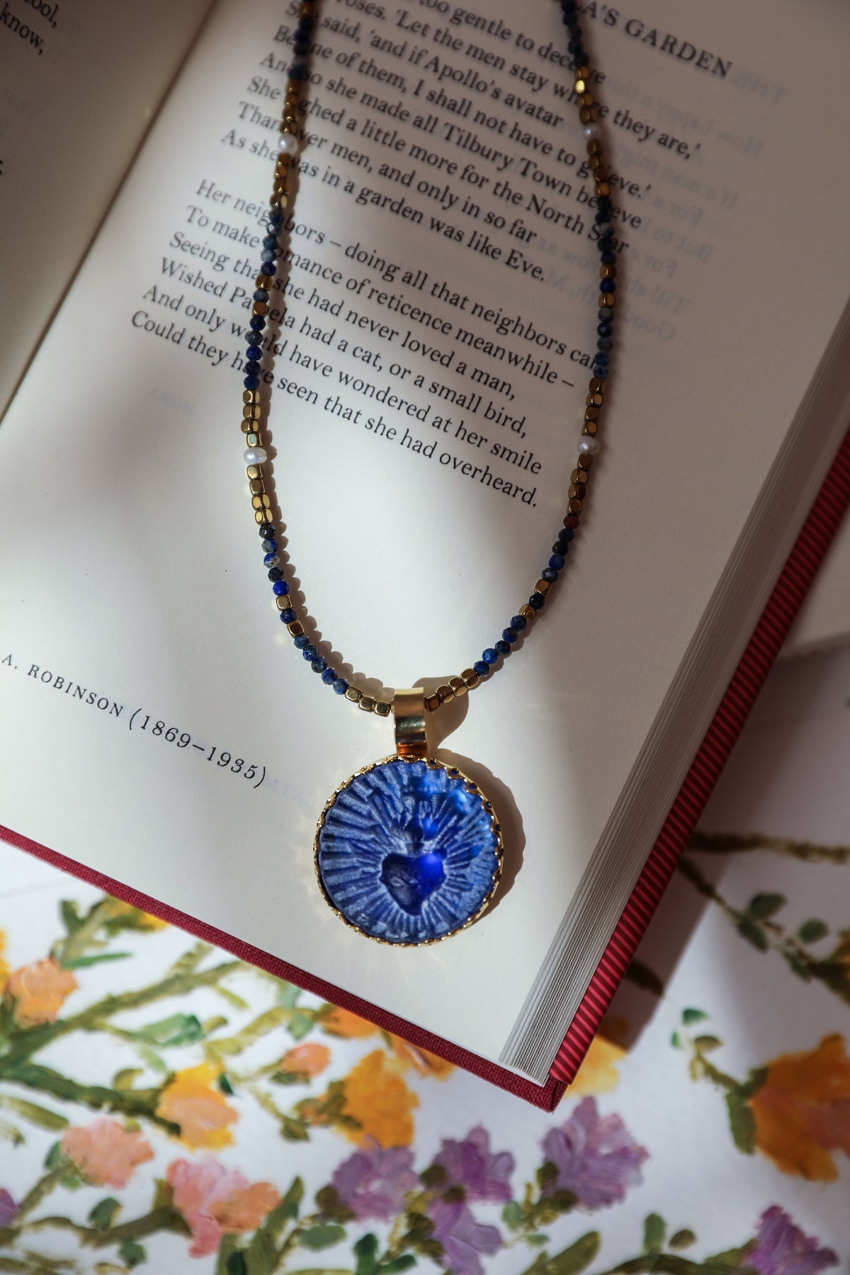 Versailles Necklace - Amore