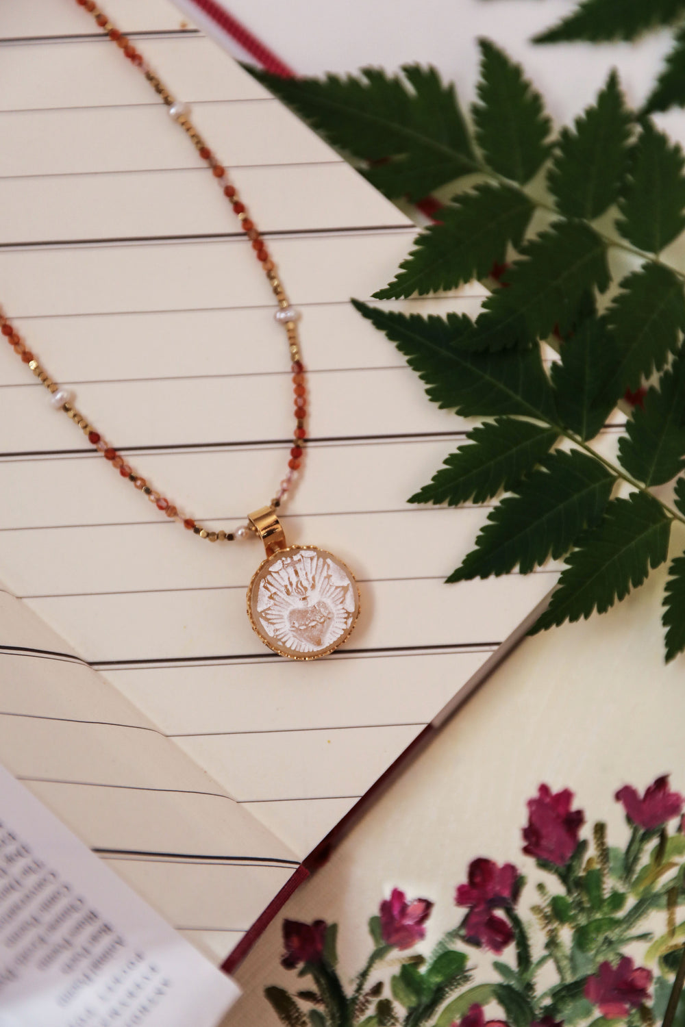 Versailles Necklace - Amber Heart