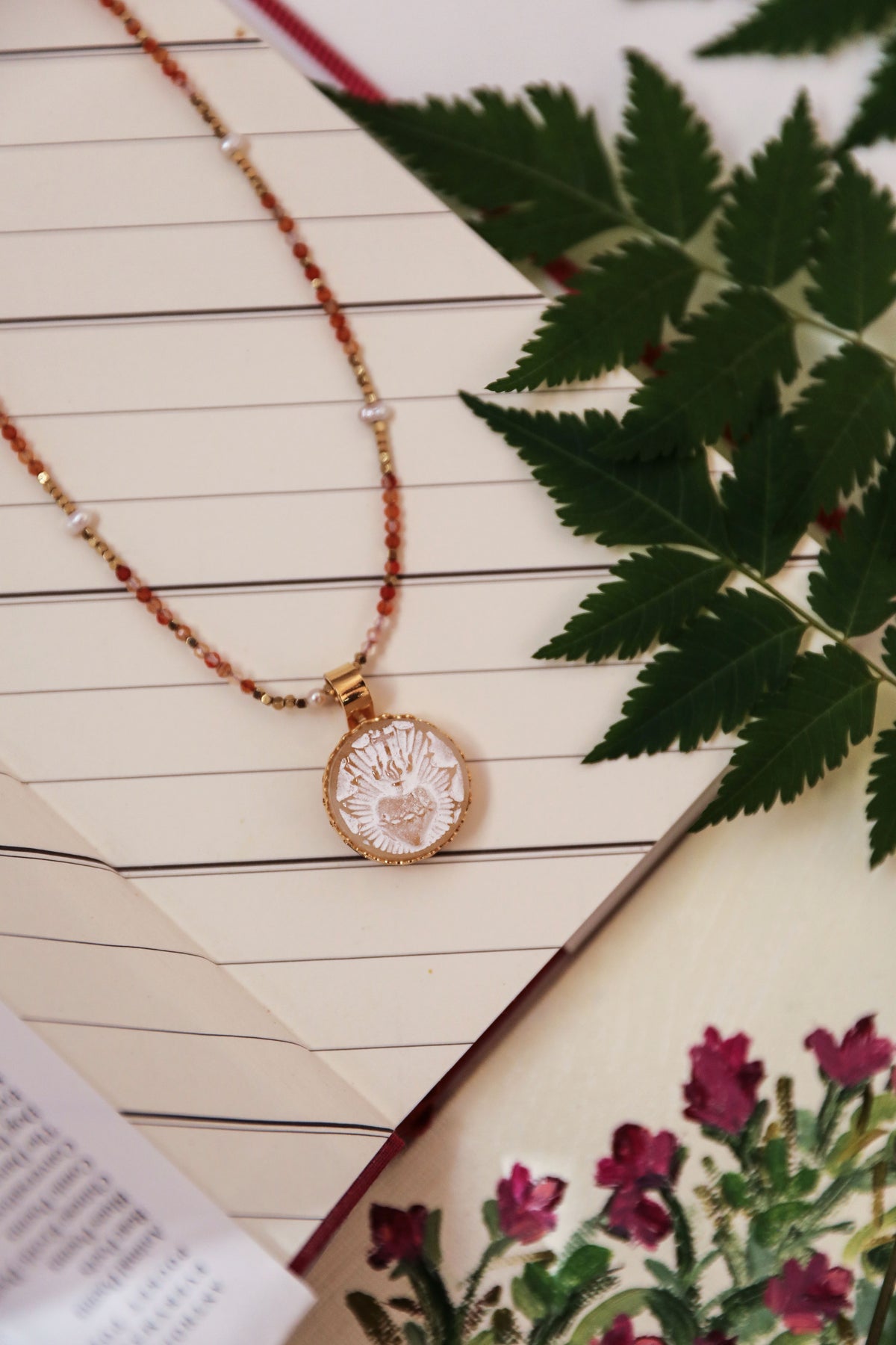 Versailles Necklace - Amber Heart