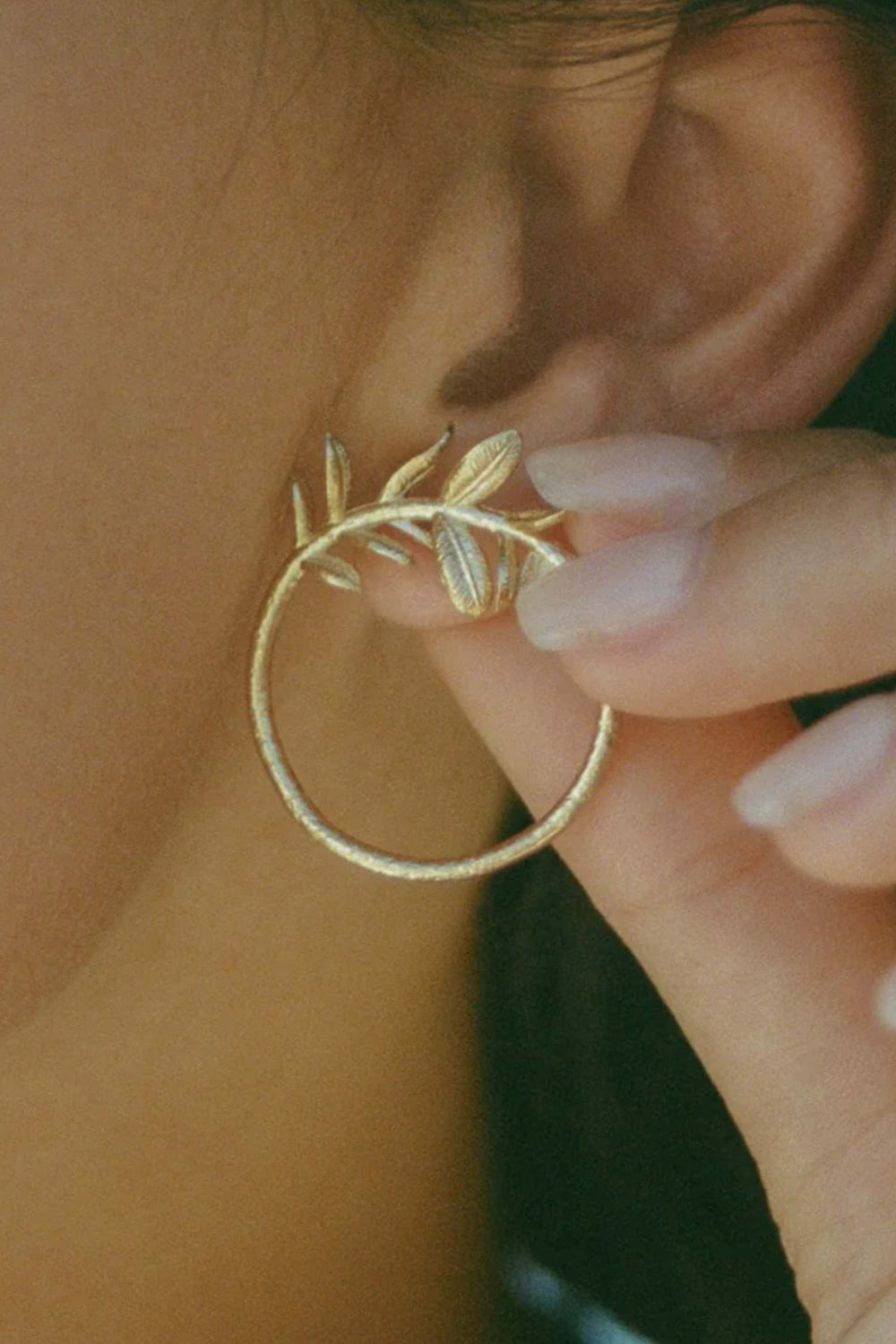 Laurel Hoop