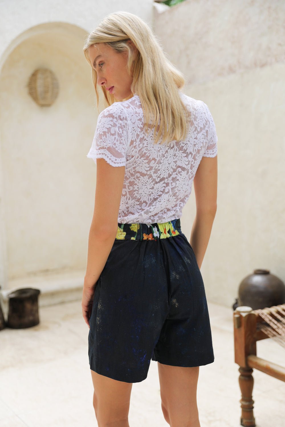 Flora Shorts - Navy
