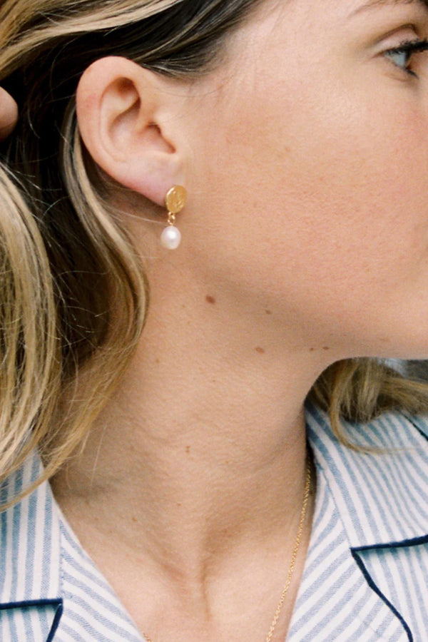 Tora Earrings - Close Up