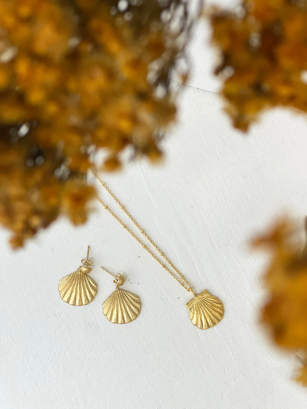 Pao Shell Earrings