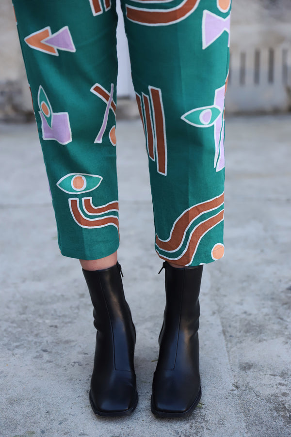 Temple Linen Pants - Emerald - Close Up