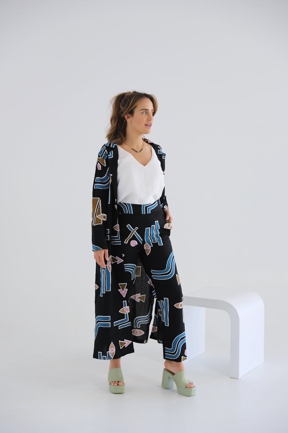 Temple Linen Duster - Black