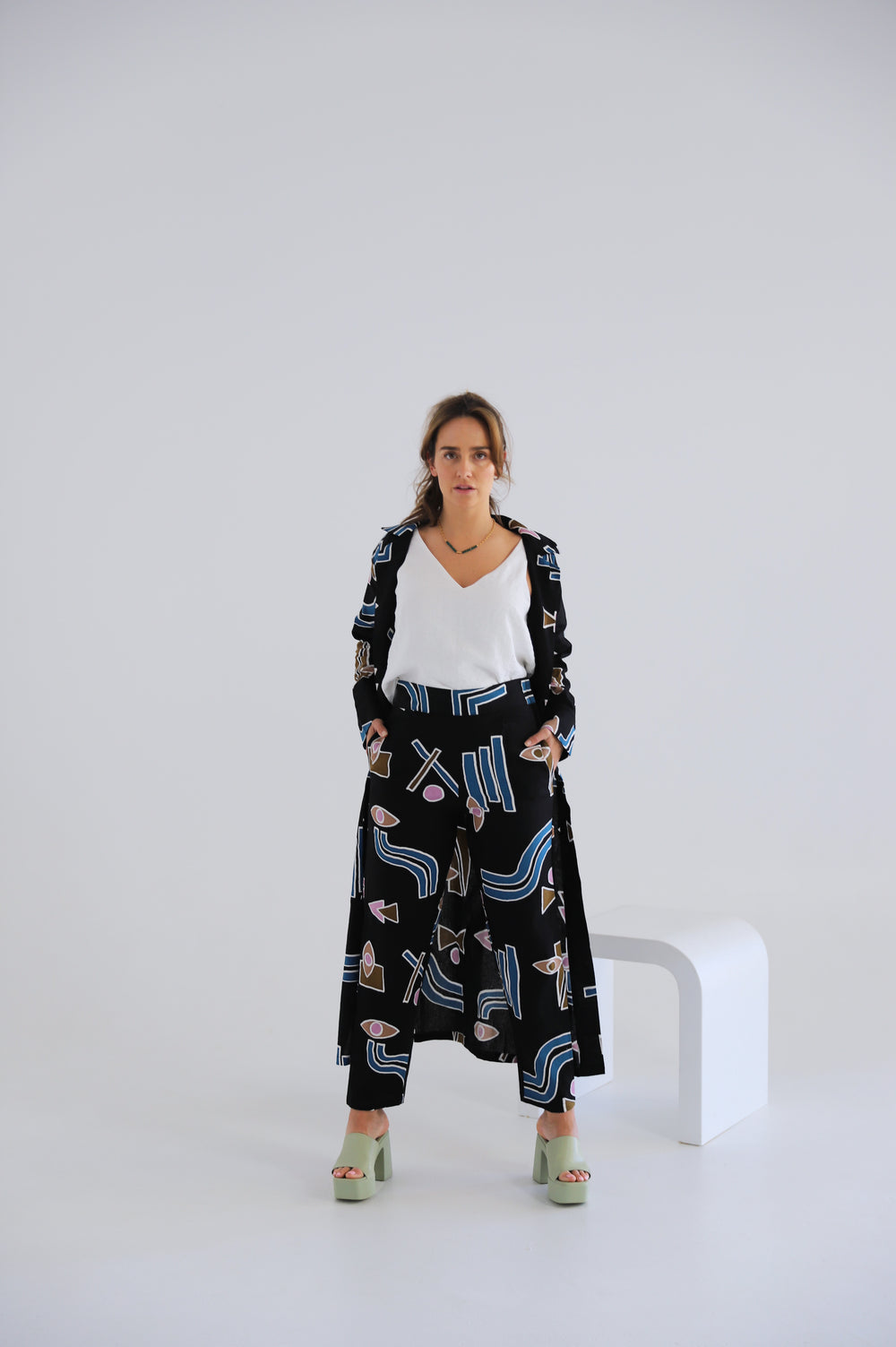 Temple Linen Duster - Black